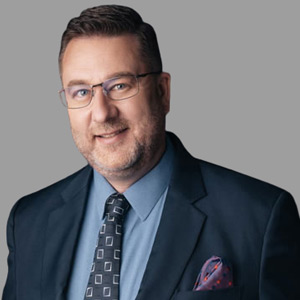 Industry 4.0: Navigating Disruptive Technologies in Manufacturing
